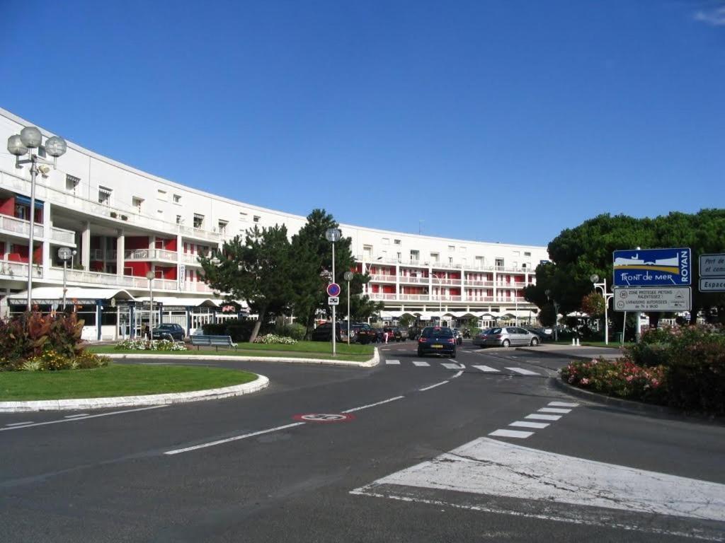 Royan - Appartement Vue Mer - Proximite Plage Et Parking Privatif Kültér fotó
